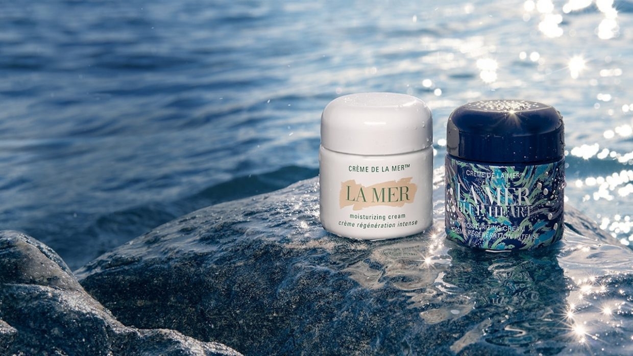 La Mer blue heart Crème de 60ml (limited edition) มอยส์เจอร์ไรเซอร์ เอกลักษณ์จาก La Mer มาในรูปแบบลิมิเต็ดเอดิชั่นด้วย Blue Heart Crème 